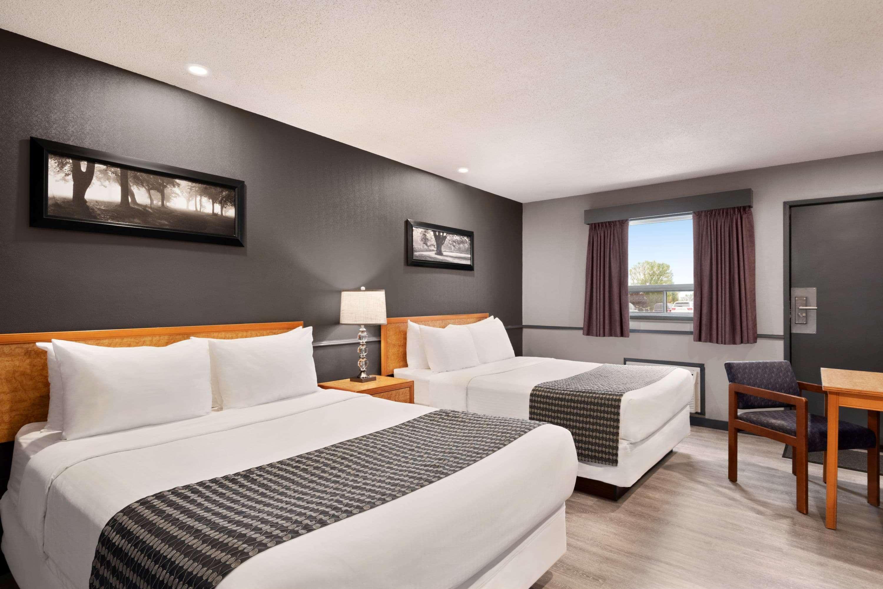 Travelodge By Wyndham Brandon Extérieur photo