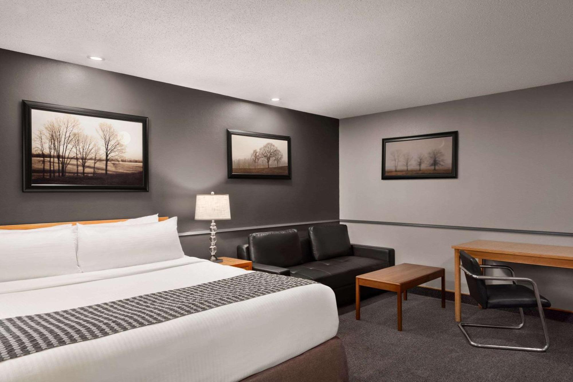 Travelodge By Wyndham Brandon Extérieur photo